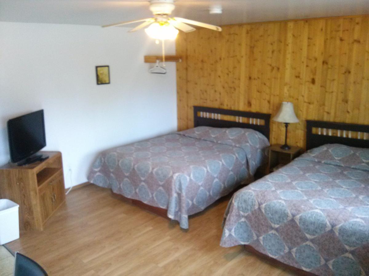 Moosomin Motel Ngoại thất bức ảnh