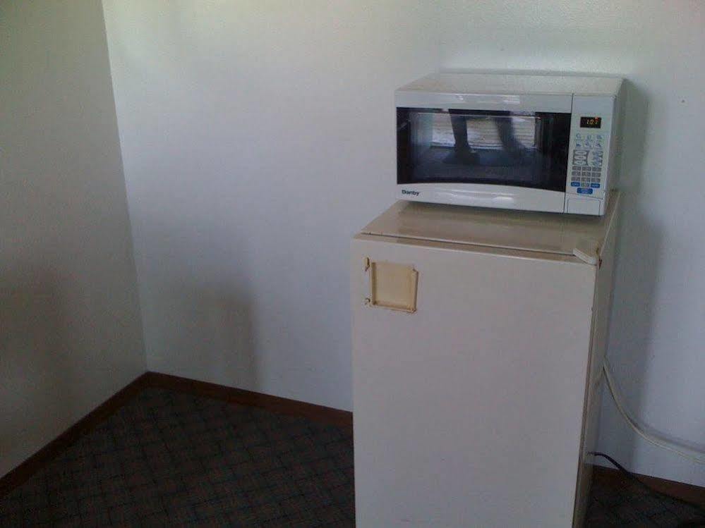 Moosomin Motel Ngoại thất bức ảnh