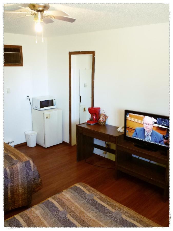 Moosomin Motel Ngoại thất bức ảnh