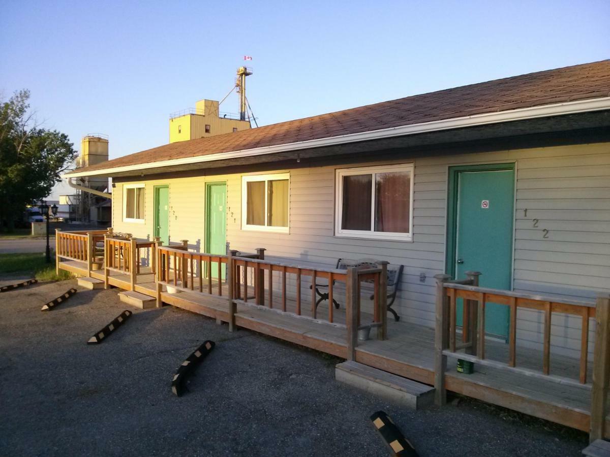 Moosomin Motel Ngoại thất bức ảnh