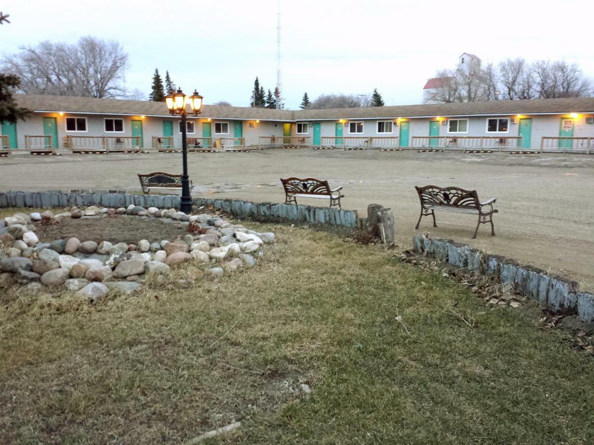 Moosomin Motel Ngoại thất bức ảnh